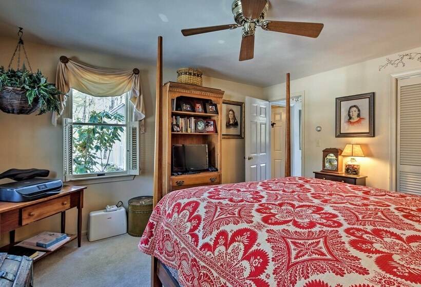 Pet Friendly Cape Cod Home W/ Deck 2 Mi To Beaches