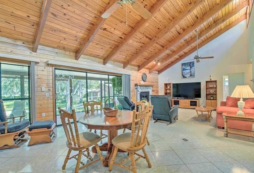 Pet Friendly Inglis Retreat W/ Lake + Dock!