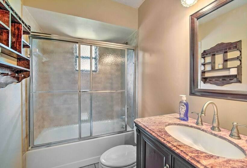 Pet Friendly Inglis Retreat W/ Lake + Dock!