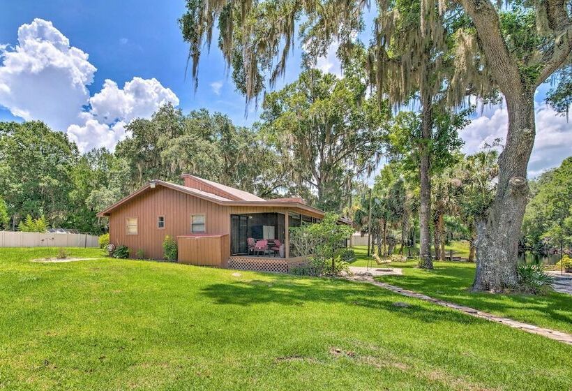 Pet Friendly Inglis Retreat W/ Lake + Dock!