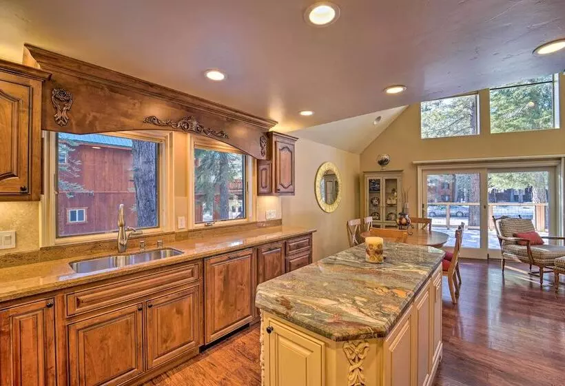 Tahoe Donner Area Home With Private Hot Tub!