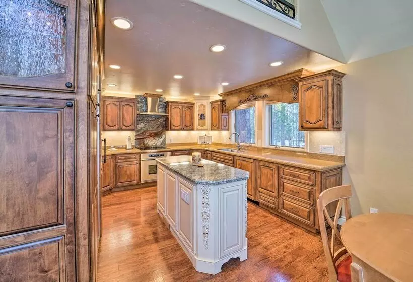 Tahoe Donner Area Home With Private Hot Tub!