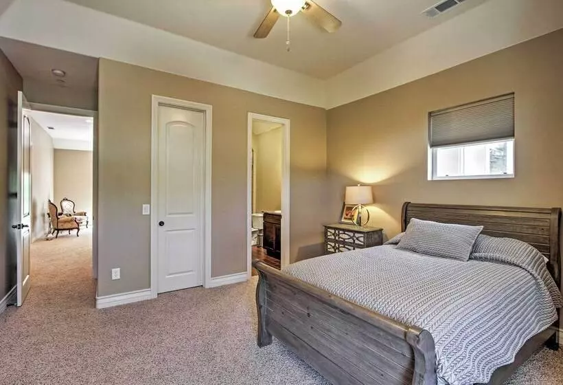 Roomy Home W/ Deck, 5 Mi To Lake Arrowhead Village