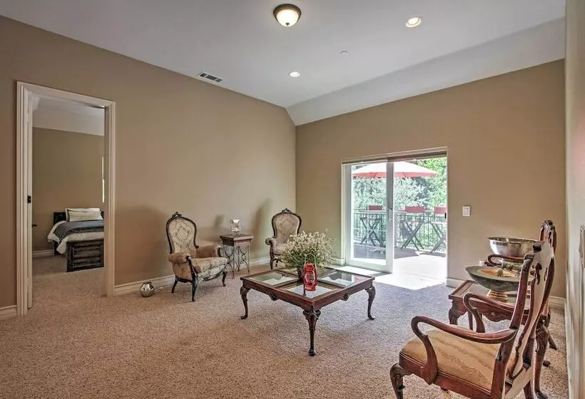 Roomy Home W/ Deck, 5 Mi To Lake Arrowhead Village