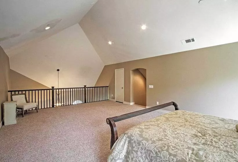 Roomy Home W/ Deck, 5 Mi To Lake Arrowhead Village
