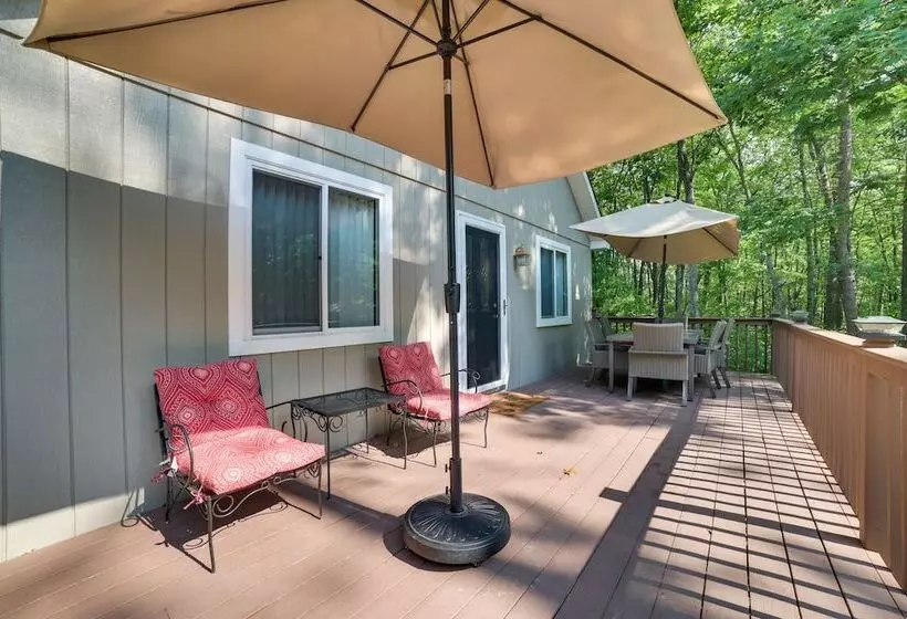 Roscommon Retreat W/ Deck ~ 1 Mile To Higgins Lake