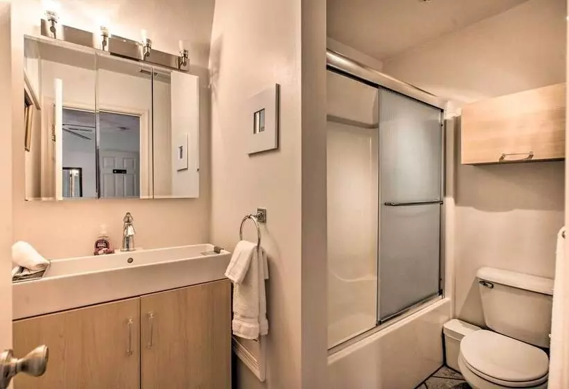 Spacious Faber Home W/ Yard, Steps To Winery!