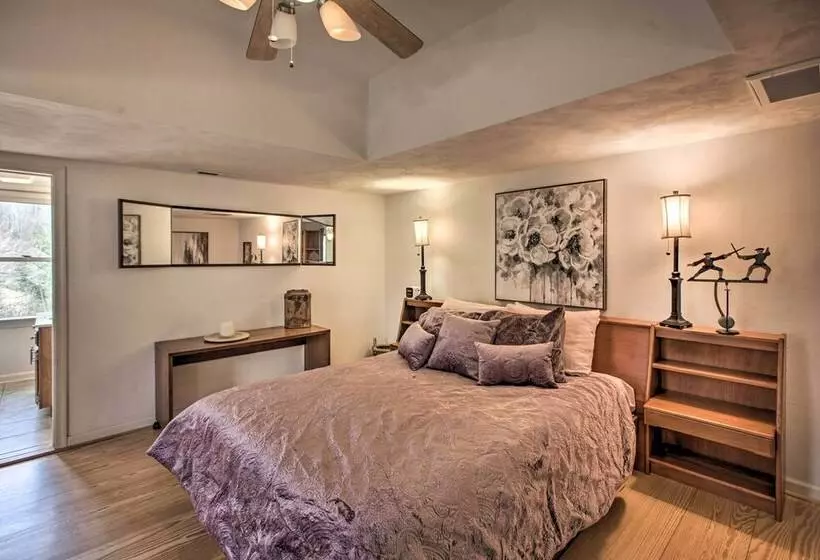 Spacious Faber Home W/ Yard, Steps To Winery!