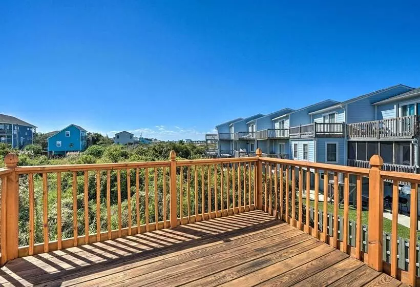 Spacious North Topsail Family Home With 2 Decks