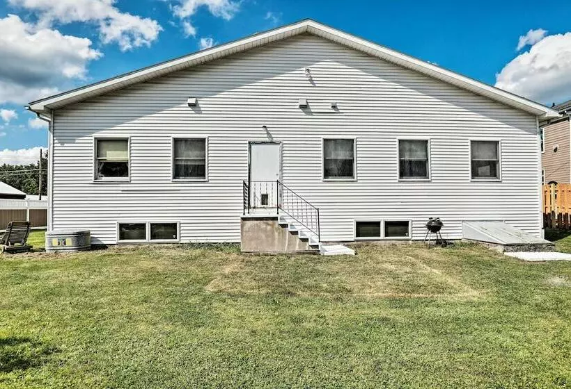 Spacious Pet Friendly Home   Near Dundee Wineries!
