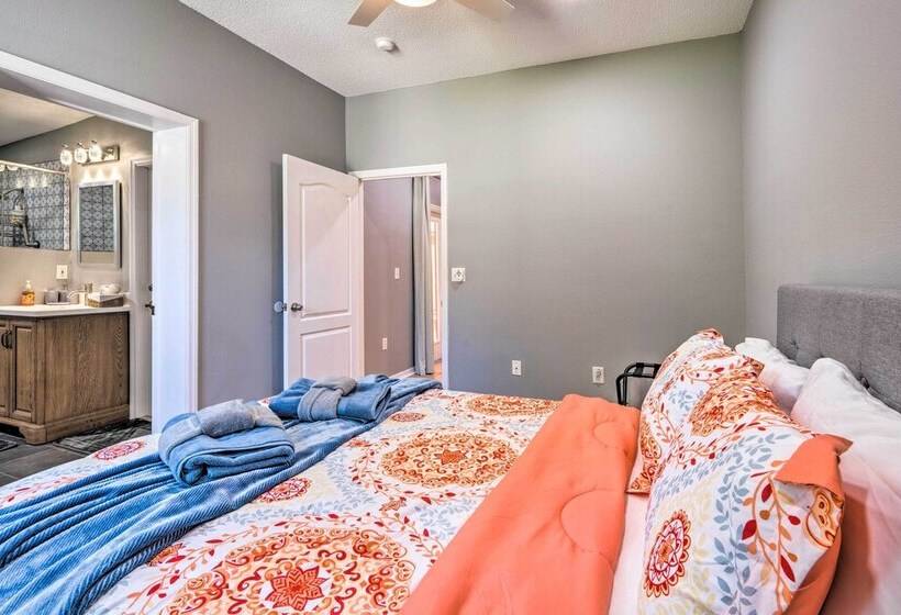 Sunny Clermont Retreat W/ Lanai: 12 Mi To Disney!