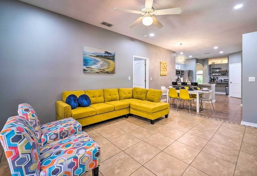 Sunny Clermont Retreat W/ Lanai: 12 Mi To Disney!