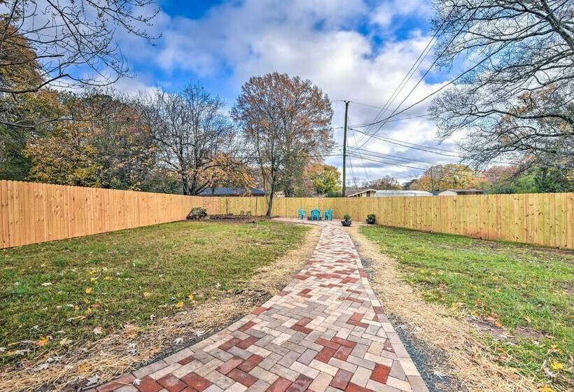 Updated Charlotte Home W/ Yard, Fire Pit!