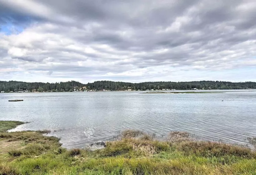 Waterfront Allyn Home With Fire Pit + 2 Kayaks!