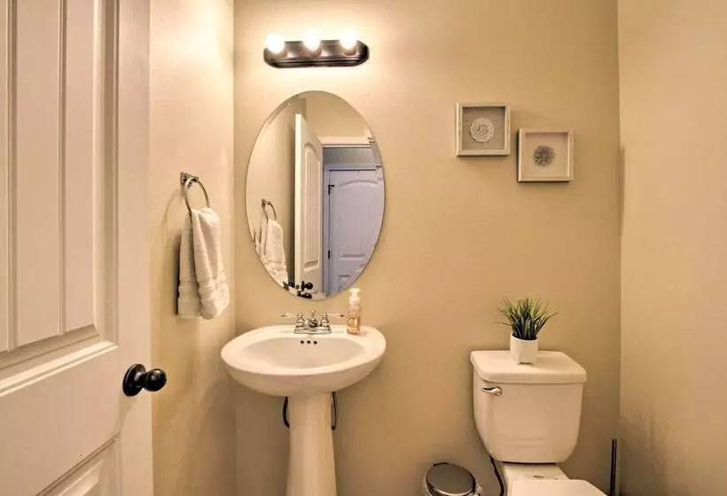 Waterfront Allyn Home With Fire Pit + 2 Kayaks!