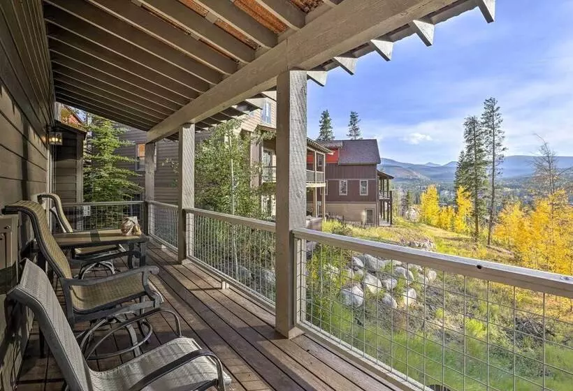 Winter Park Area Cabin, Hot Tub & Mountain Views!