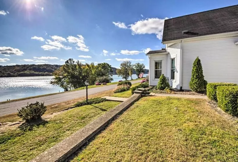 1872 Bethlehem Home W/ View Of Ohio River!