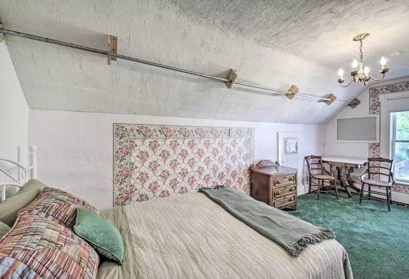 1872 Bethlehem Home W/ View Of Ohio River!