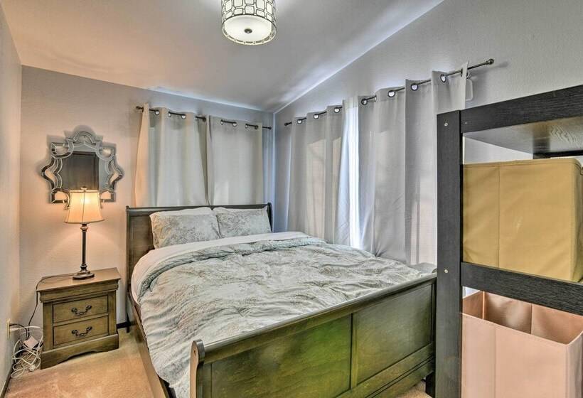 Near Downtown & Fishing: Anchorage Escape!