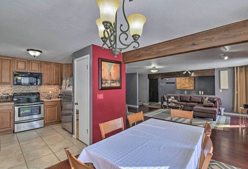 Near Downtown & Fishing: Anchorage Escape!