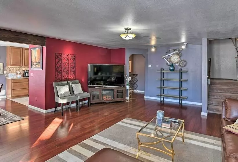 Near Downtown & Fishing: Anchorage Escape!