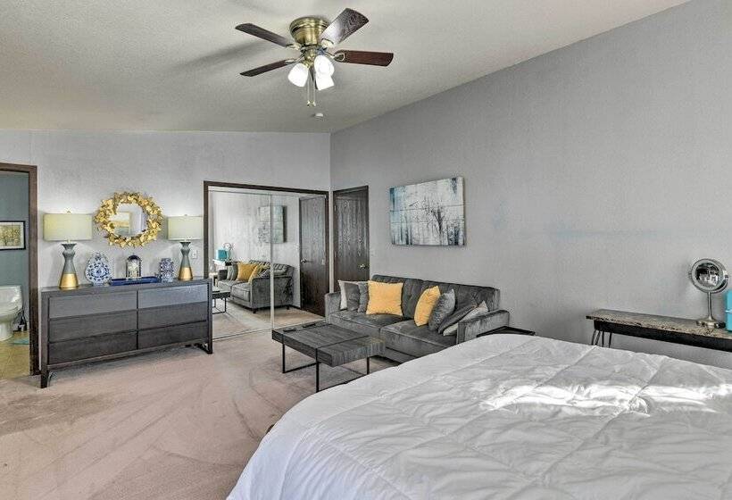 Near Downtown & Fishing: Anchorage Escape!