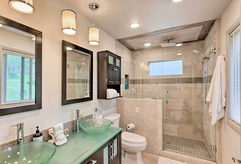 Angel Fire Cabin: Hot Tub, Fire Pit & Trail Access