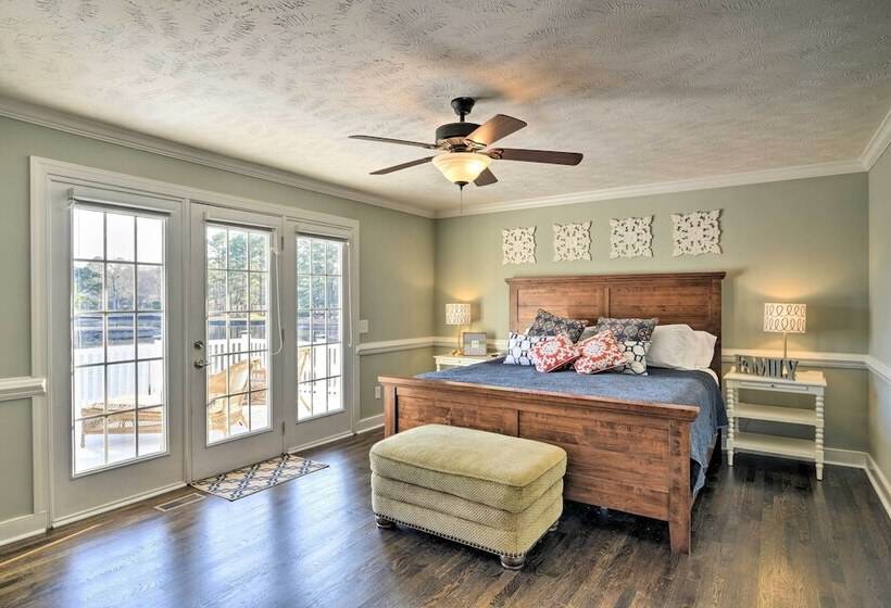 Carolina Lakes Family Home W/ Pool, Kayaks & Dock!