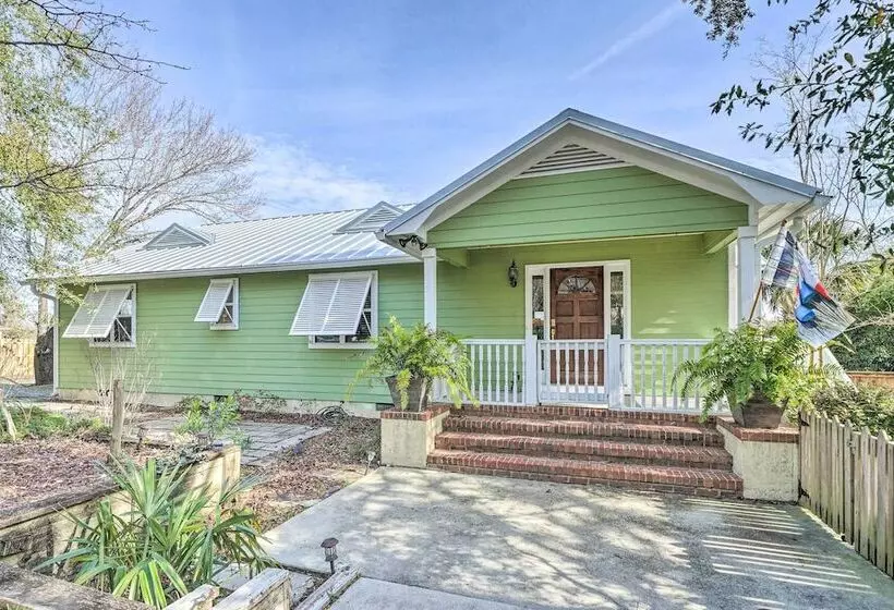 Coastal Hideaway ~ 1/2 Mi To Beach + Boardwalk!