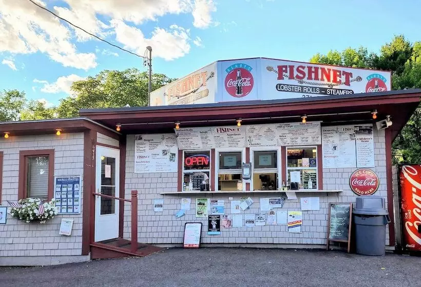 Hidden Gem Cottage  Near Blue Hill Peninsula