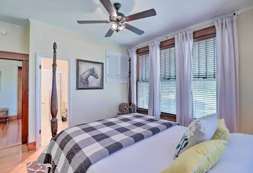 Historic Mountain Home Haven W/ Large Yard!