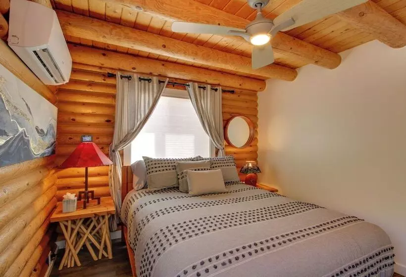 Jemez Springs Mountain Oasis   Hot Springs Nearby!