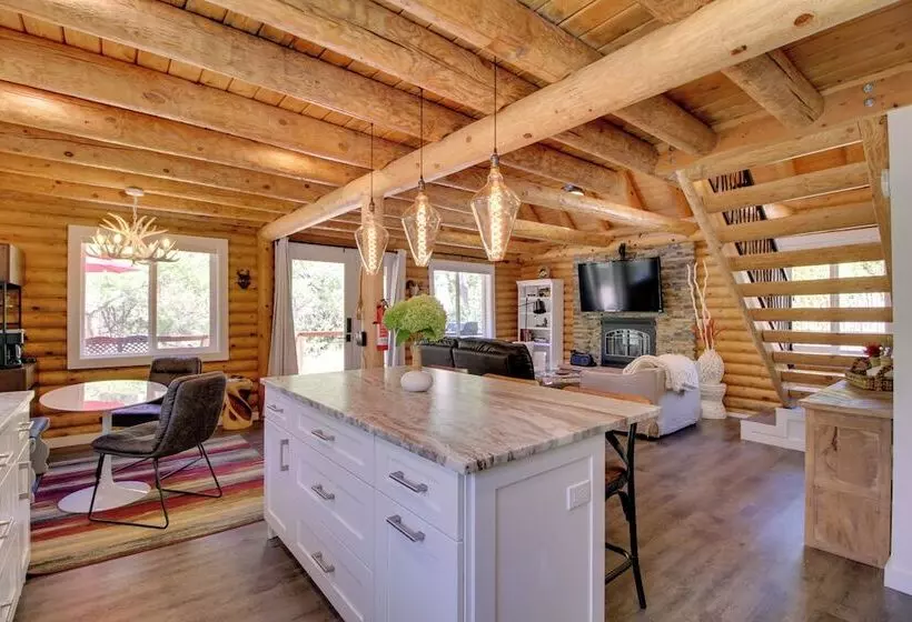 Jemez Springs Mountain Oasis   Hot Springs Nearby!