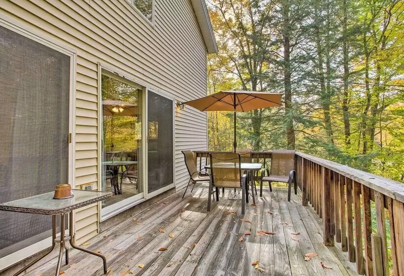 Pet Friendly Gilford Home: 3 Mi To Gunstock & Lake
