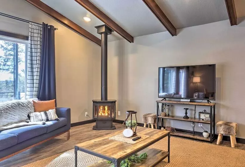 Modern Lead Cabin W/ Private Hot Tub & Fireplace!