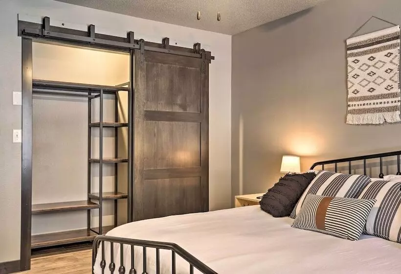 Modern Lead Cabin W/ Private Hot Tub & Fireplace!