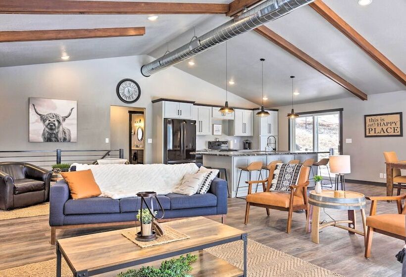 Modern Lead Cabin W/ Private Hot Tub & Fireplace!