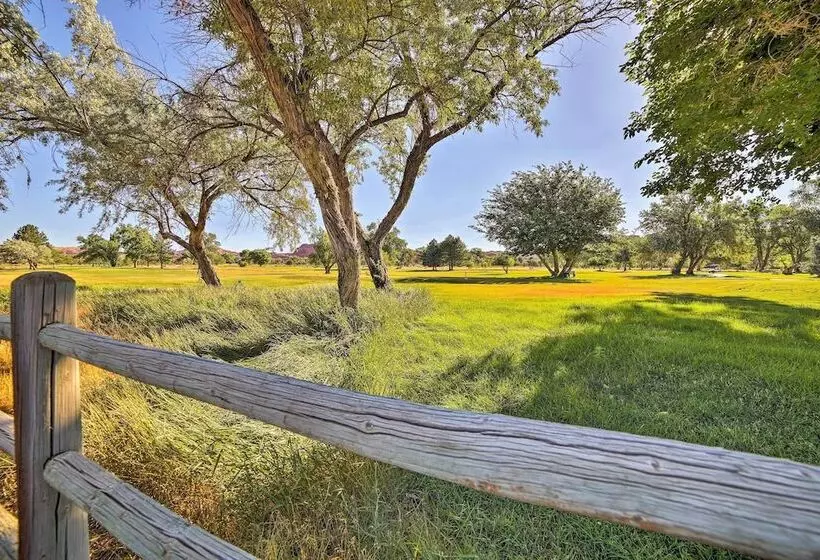 Mountain View Moab Home W/ Pool & Hot Tub Access!