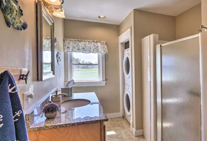 Nautical Lubec Cottage W/ Fire Pit & Grill!