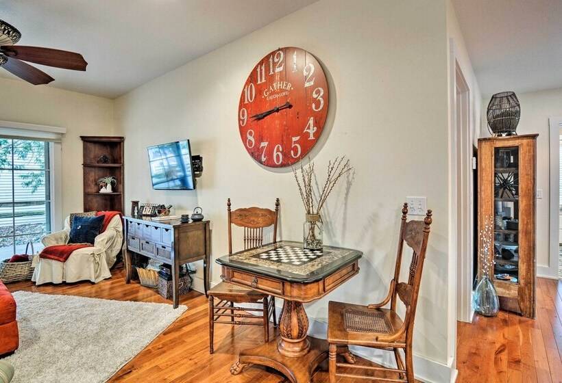 Northwest Michigan Duplex: 1/2 Mi To Lake Michigan