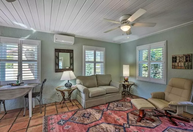 Palm Harbor Vacation Rental, Walk To Crystal Beach