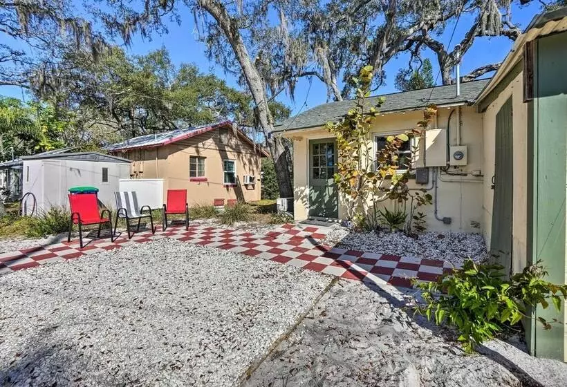 Palm Harbor Vacation Rental, Walk To Crystal Beach