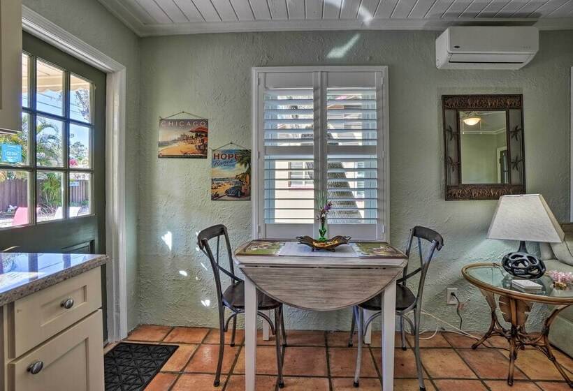 Palm Harbor Vacation Rental, Walk To Crystal Beach