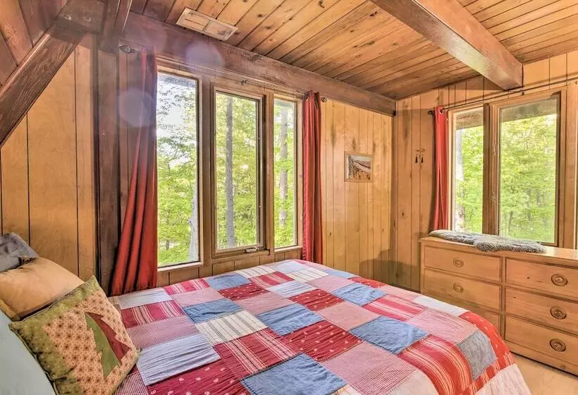 Lake Cabin In Honor W/ Hot Tub, Dock & Sauna!