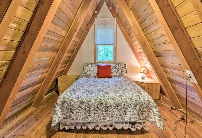 Lake Cabin In Honor W/ Hot Tub, Dock & Sauna!