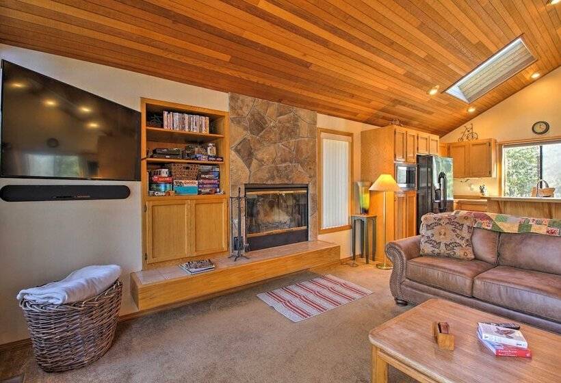 Sunriver Home W/ Hot Tub & 8 Sharc Passes