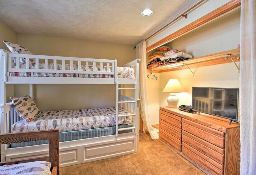 Sunriver Home W/ Hot Tub & 8 Sharc Passes