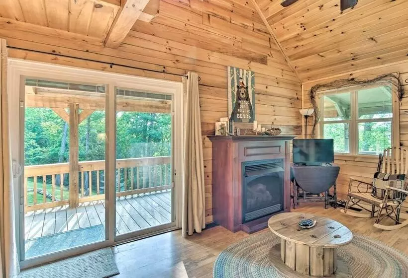 Smoky Mountain Log Cabin Close To Rafting!