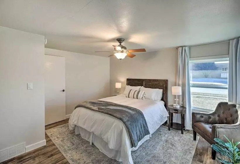 Sioux Center Split Level Home W/ Game Room!