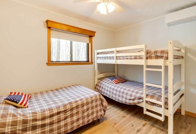 Spacious Pocono Lake House Near Skiing & Swimming!